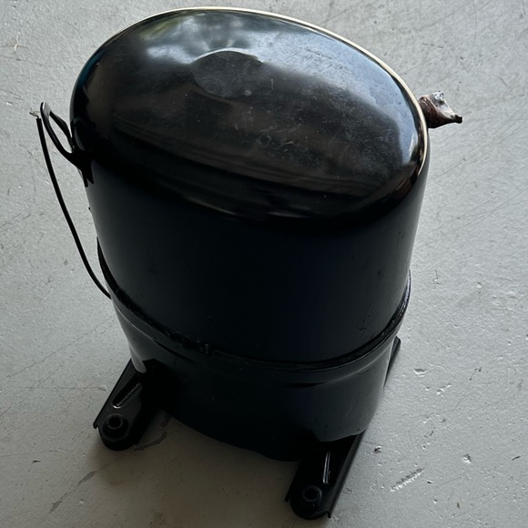 Bristol HCR Reciprocating Compressor, Model Number: HCRB353ABCA - Picture 8 of 8